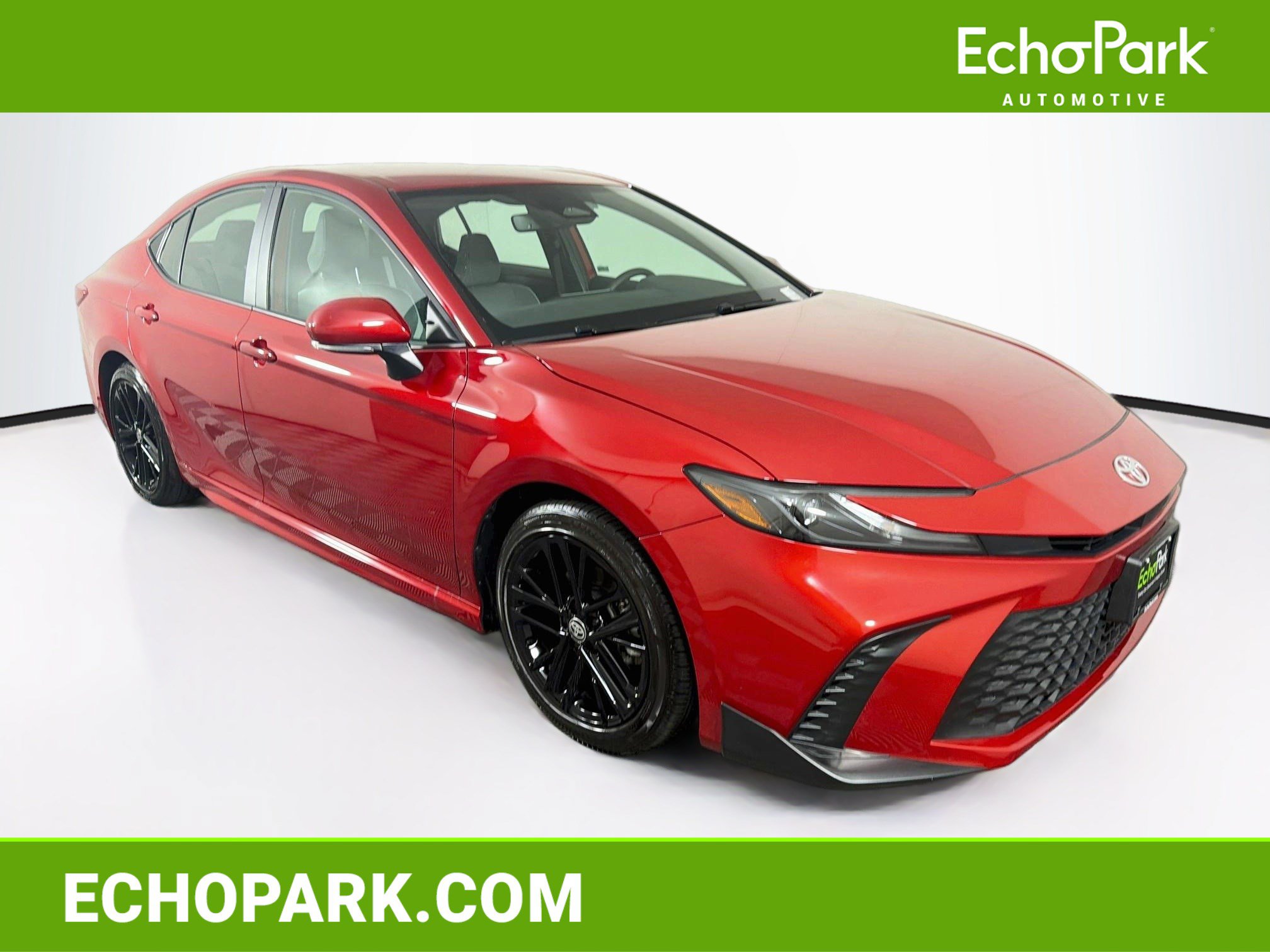 Used 2026 Toyota Camry SE w/ Convenience Package FWD image 1