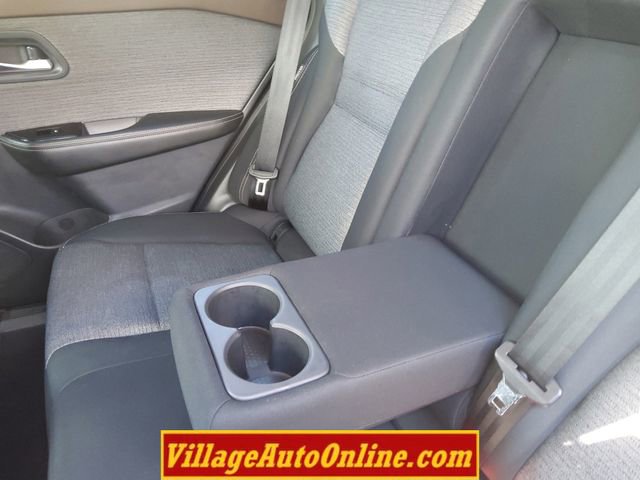 Used 2022 Nissan Rogue SV image 25