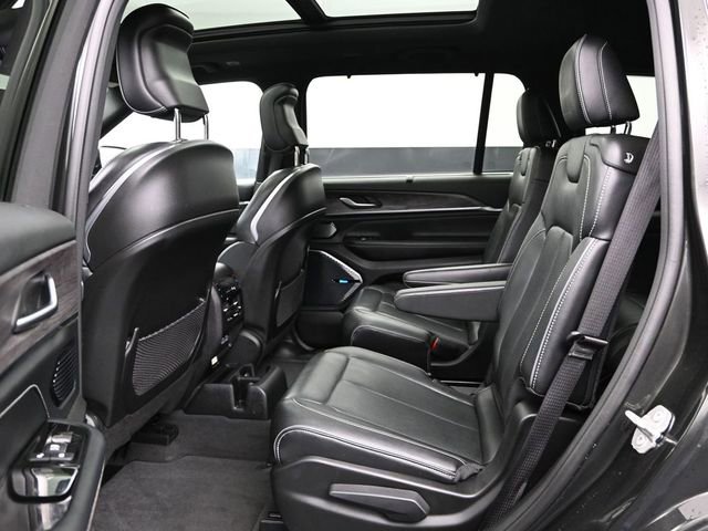 Used 2022 Jeep Grand Cherokee L Overland w/ Luxury Tech Group IV image 28