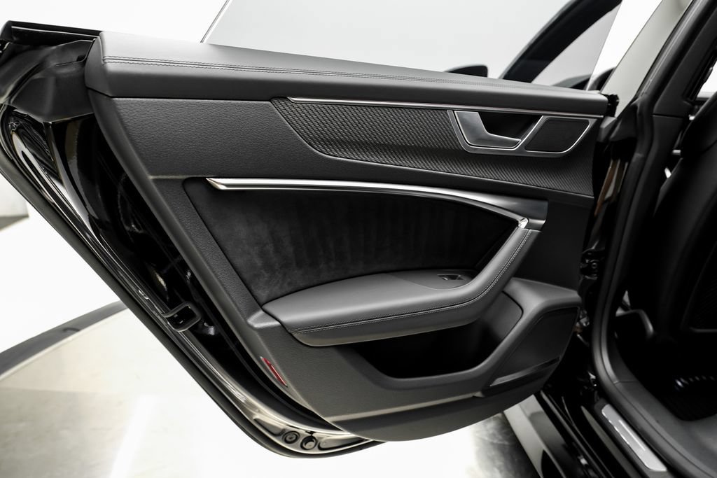 Used 2025 Audi RS 7 performance Sportback AWD/4WD image 45