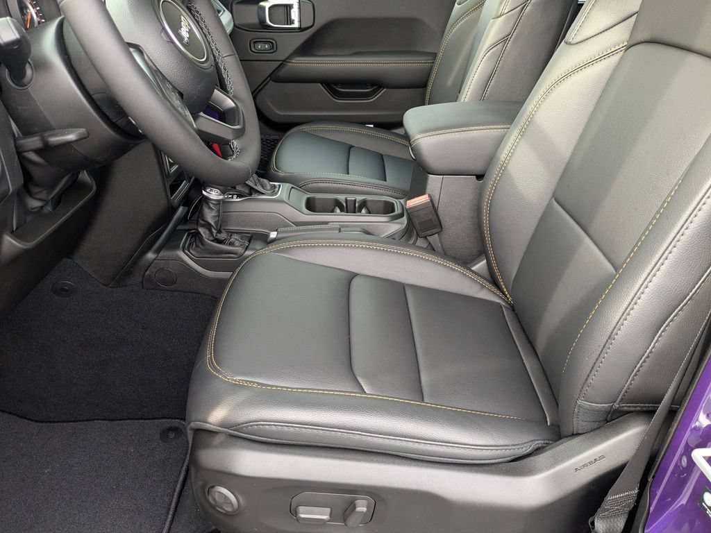 New 2026 Jeep Gladiator Sport AWD/4WD image 11