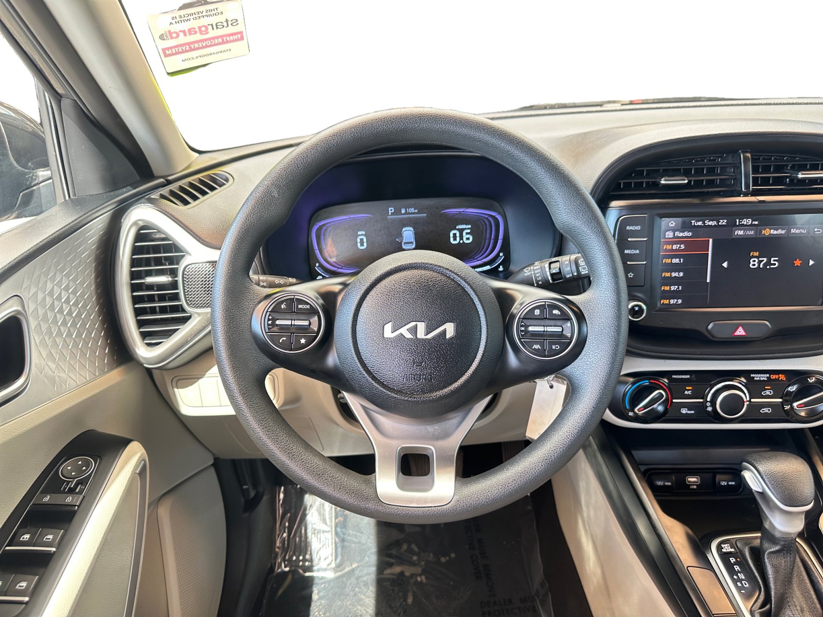 Used 2025 Kia Soul LX FWD image 12