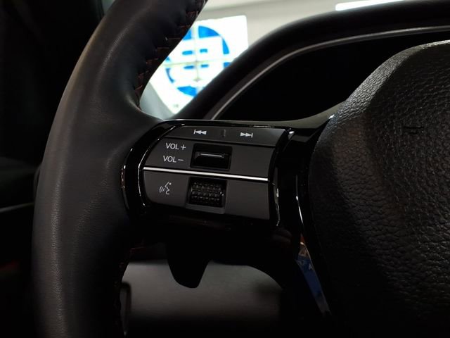 Certified 2025 Honda Pilot Black Edition image 23