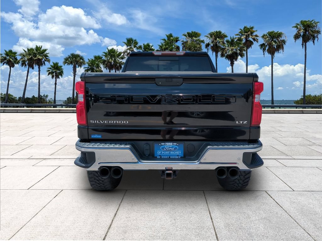 Used 2019 Chevrolet Silverado 1500 LTZ w/ LTZ Plus Package AWD/4WD image 7