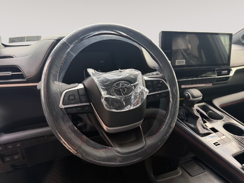 New 2026 Toyota Sienna XSE AWD/4WD image 12