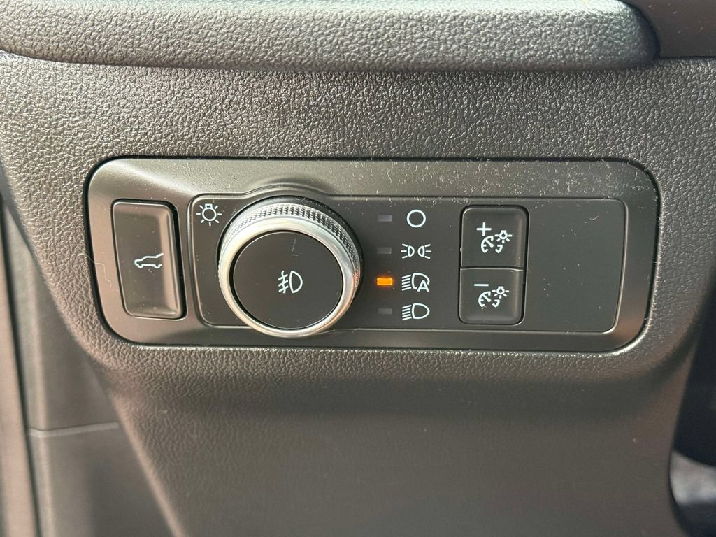 Used 2020 Ford Escape SEL FWD image 27