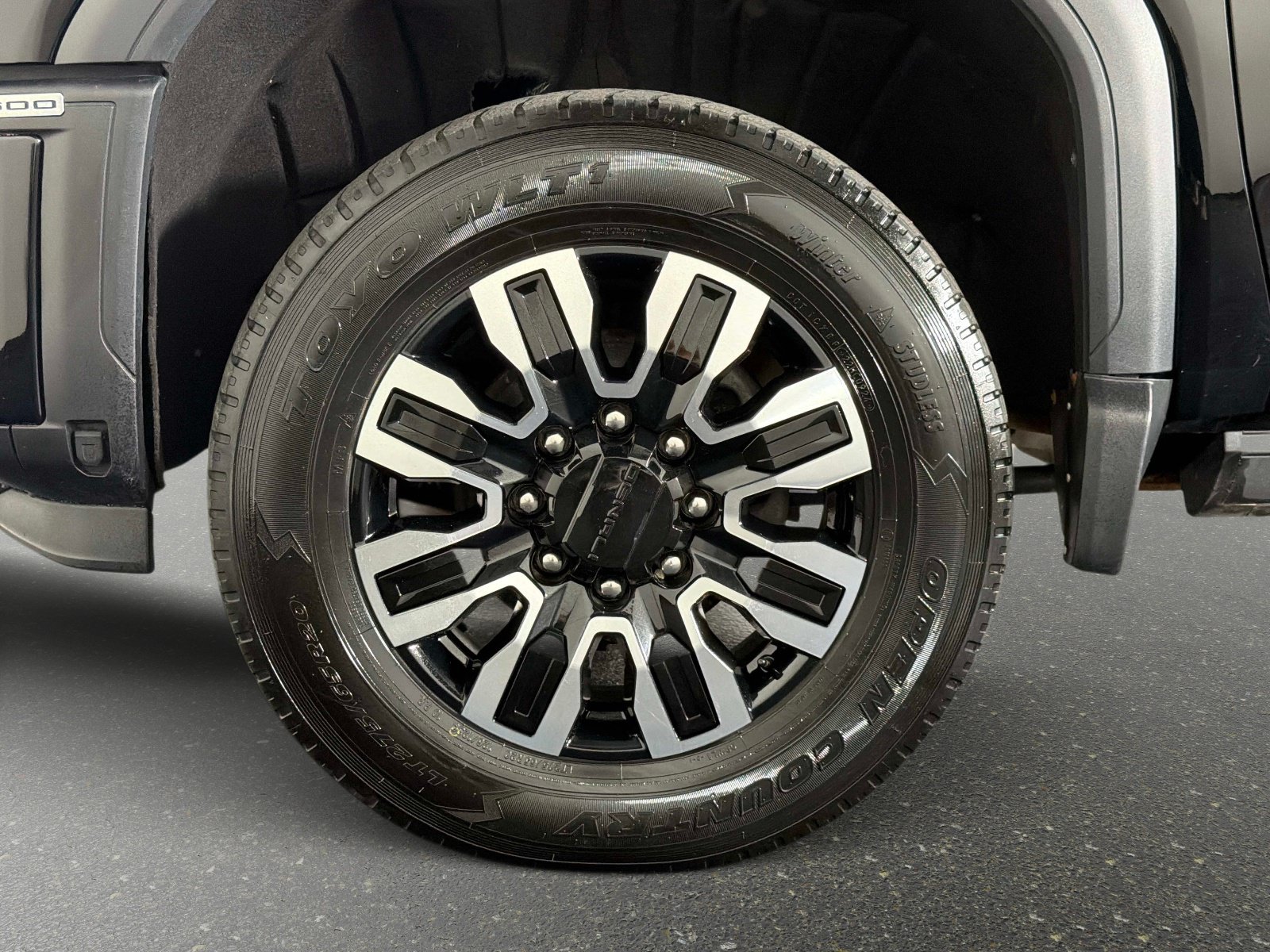 Used 2025 GMC Sierra 2500 Denali Ultimate AWD/4WD image 18