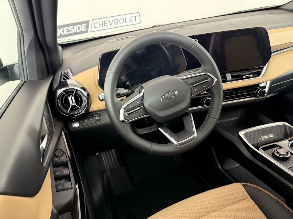 New 2026 Chevrolet Equinox ACTIV w/ LPO, Floor Liner Package image 17