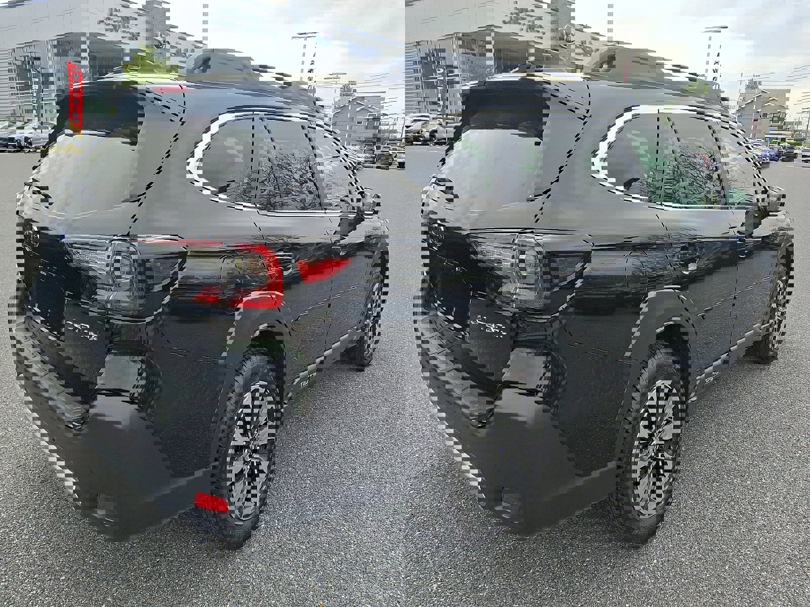 Certified 2025 Subaru Outback Limited AWD/4WD image 4