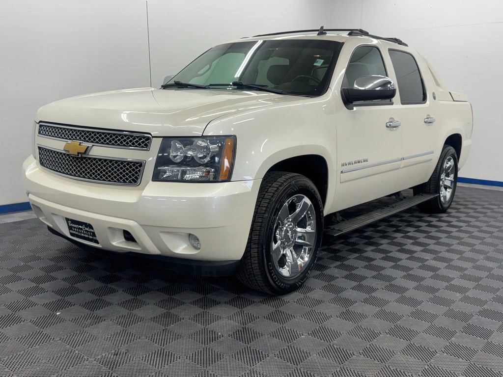 Used 2013 Chevrolet Avalanche LTZ AWD/4WD image 1
