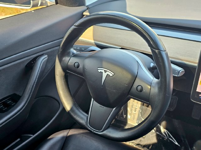 Used 2018 Tesla Model 3 Long Range RWD image 31