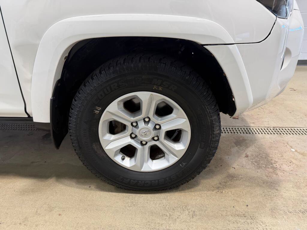 Used 2016 Toyota 4Runner SR5 Premium RWD image 7