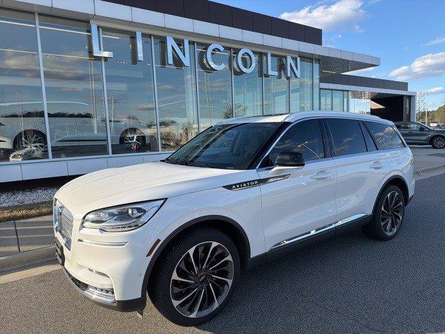 Used 2023 Lincoln Aviator Reserve w/ Equipment Group 201A image 1