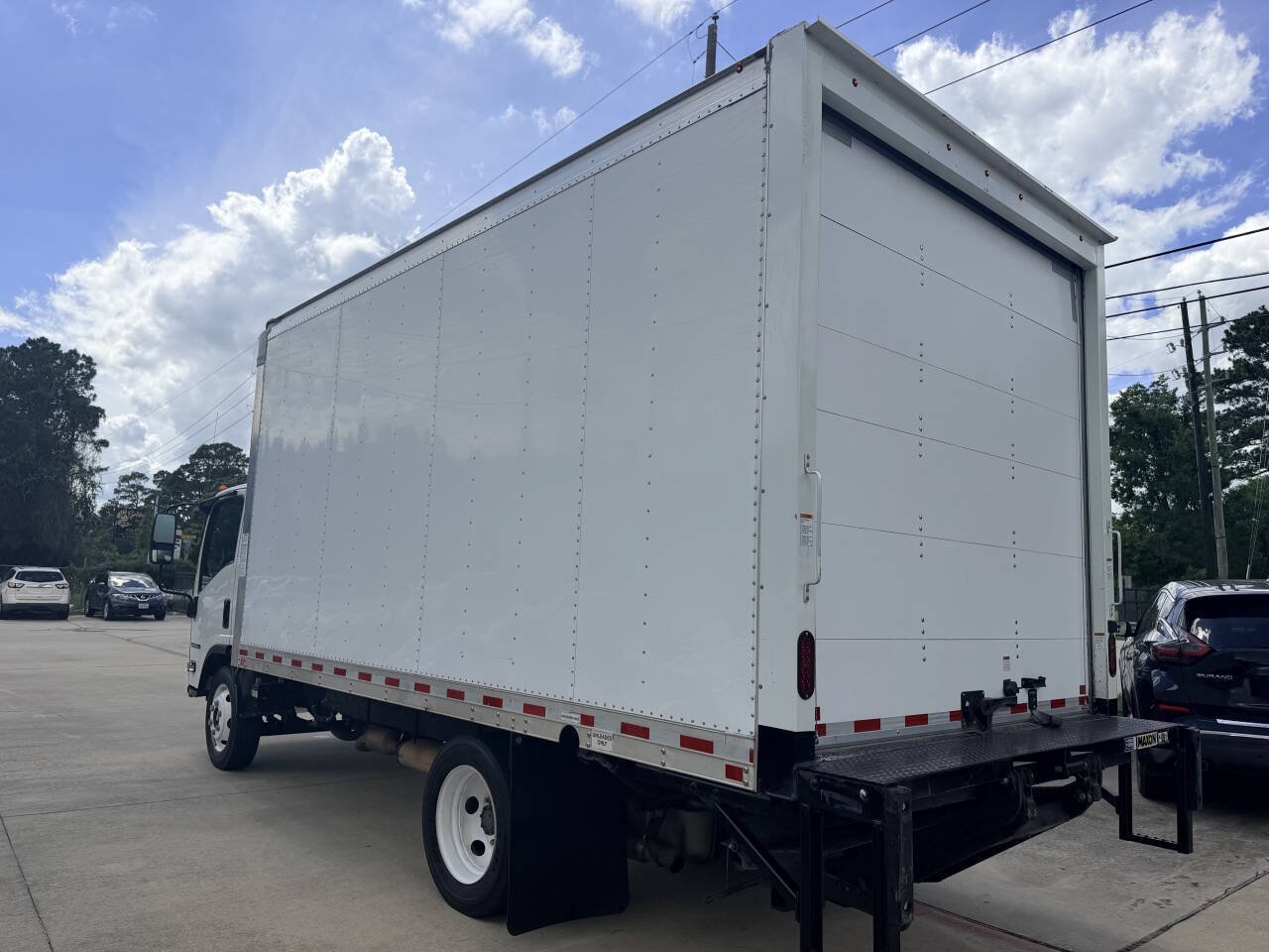 Used 2024 Isuzu NPR RWD image 5
