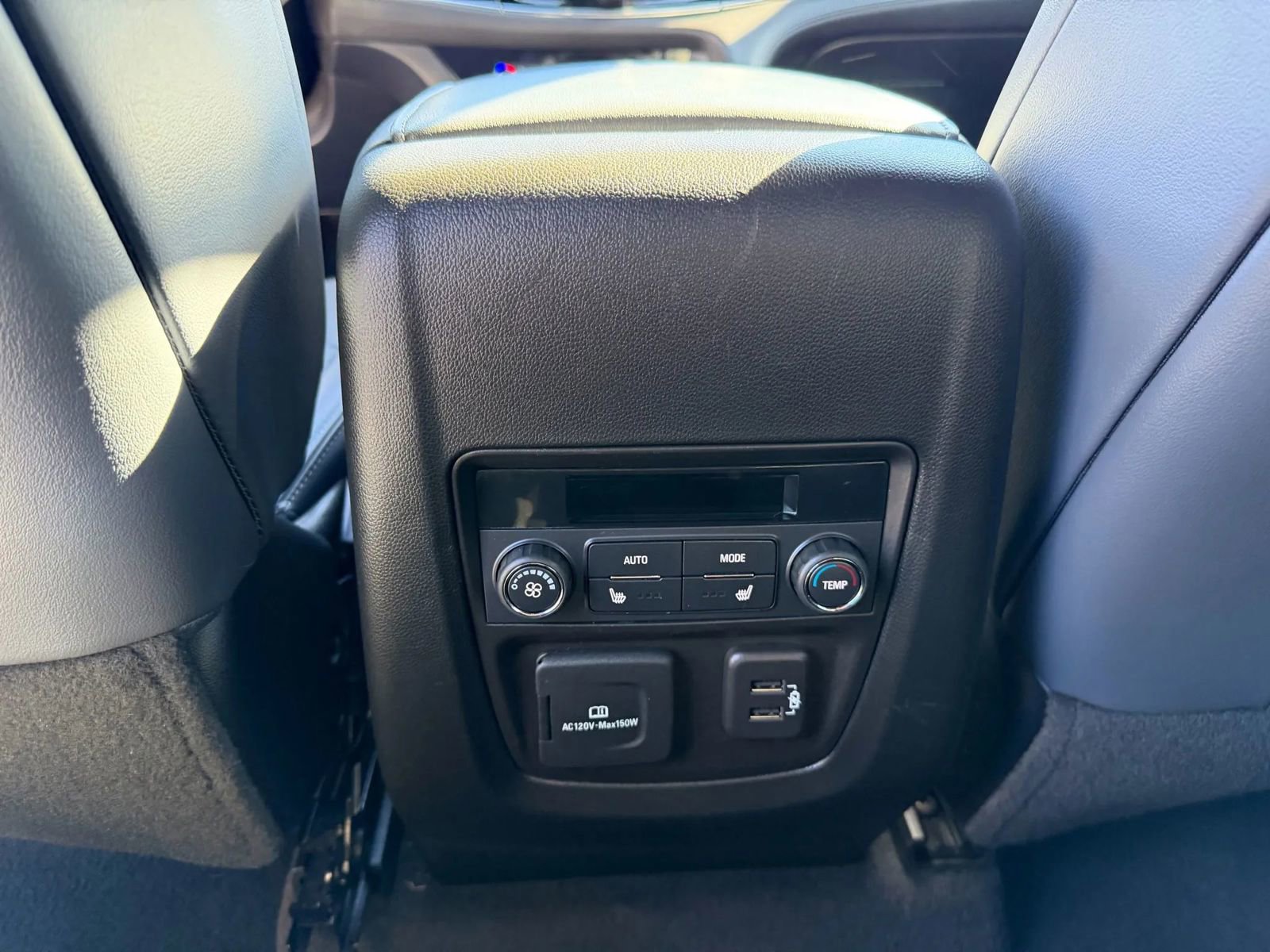 Used 2024 Buick Enclave Premium image 28