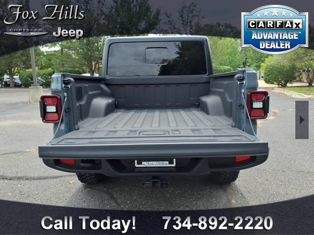 Certified 2025 Jeep Gladiator Sport AWD/4WD image 10