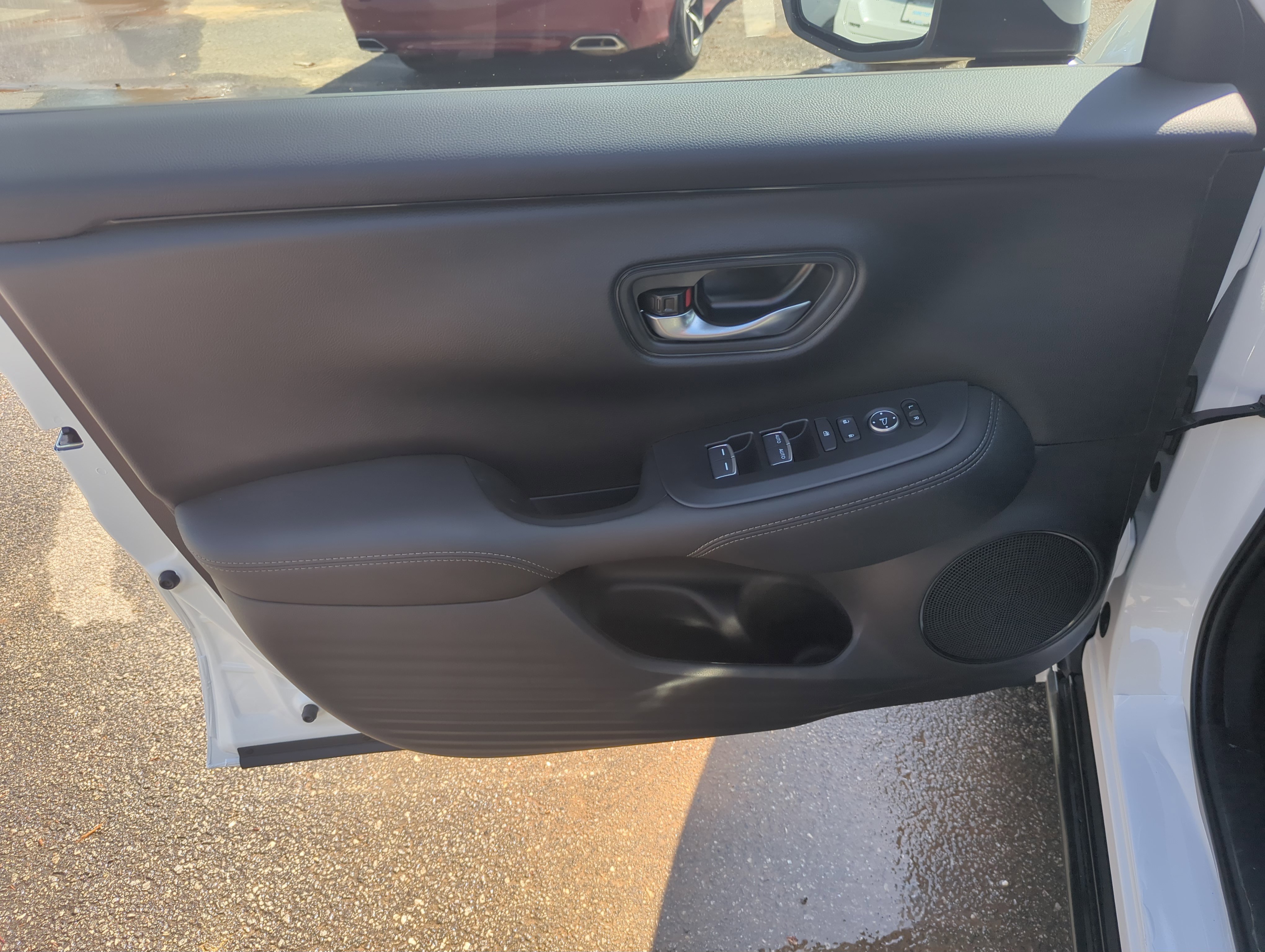 Used 2026 Honda HR-V EX-L image 16