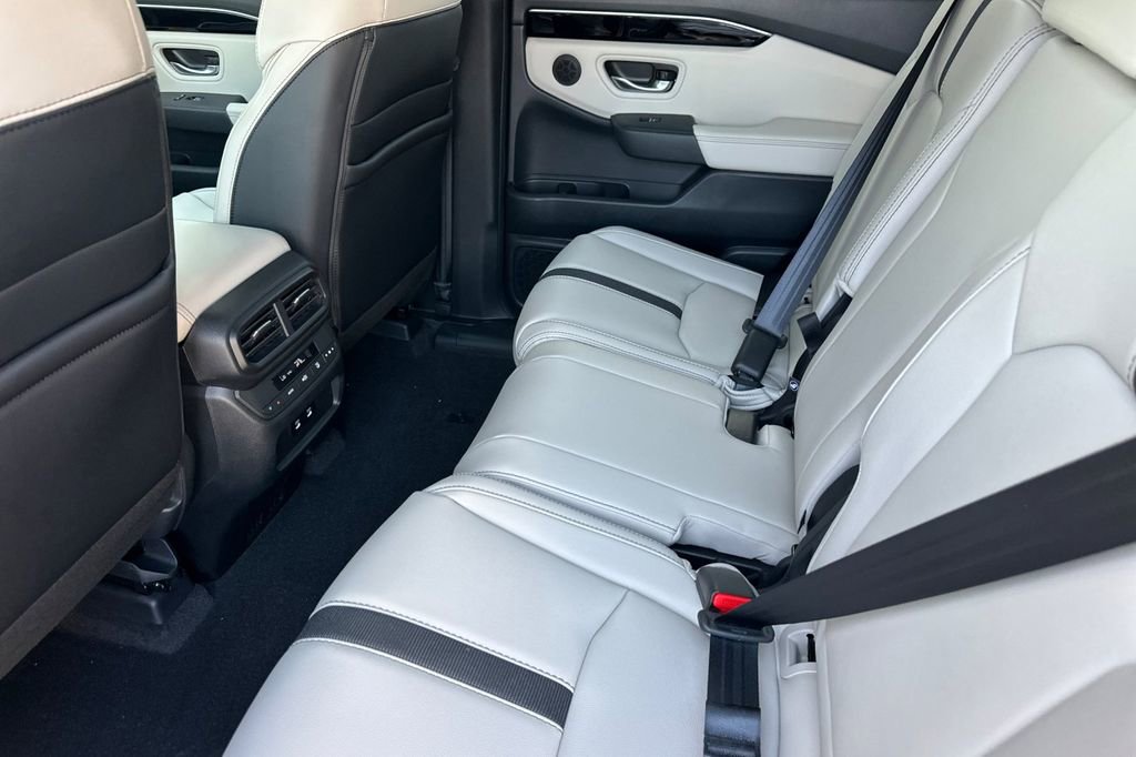 New 2026 Honda Pilot EX-L image 13