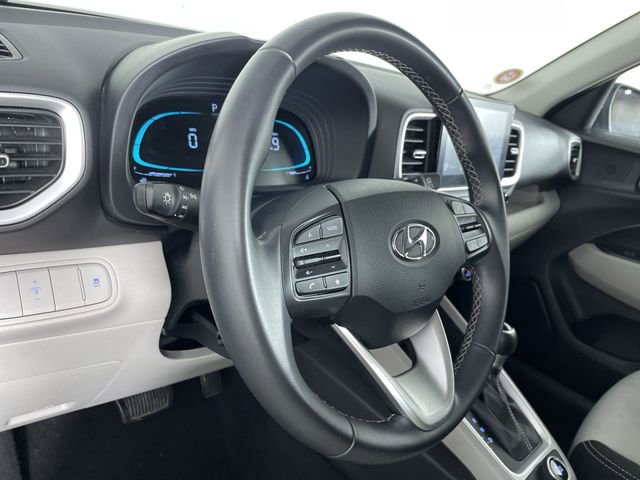 Used 2025 Hyundai Venue SEL FWD image 26