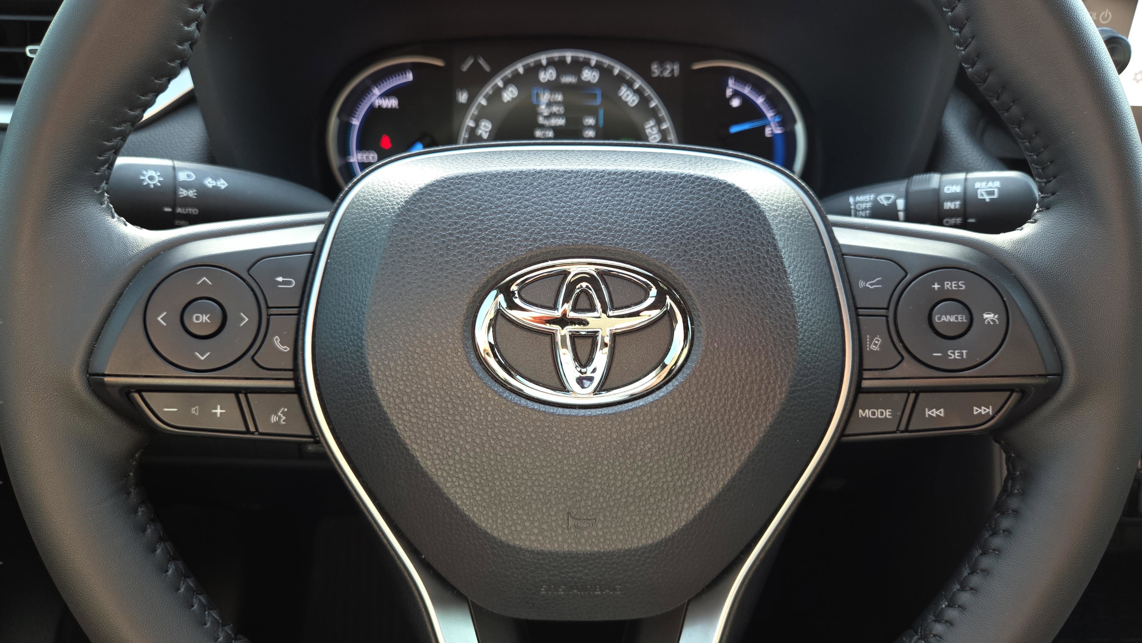 Certified 2025 Toyota RAV4 XSE image 35