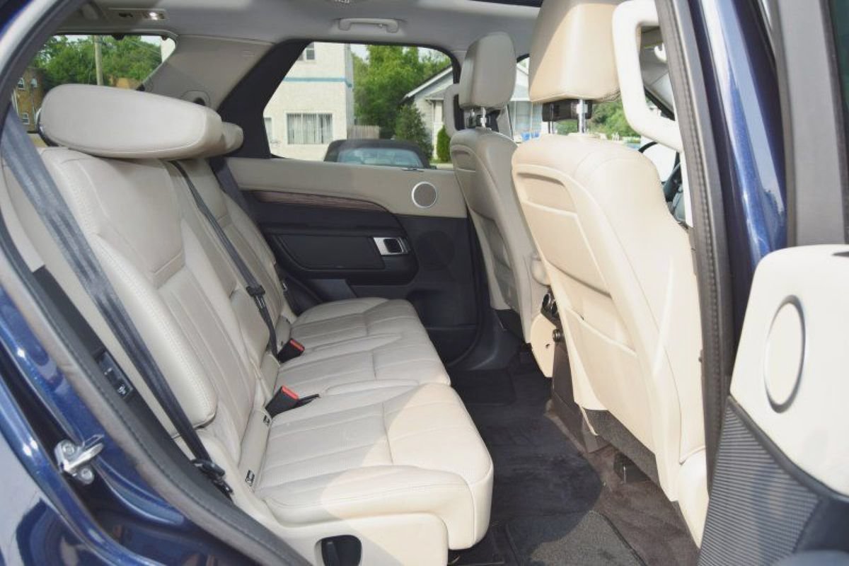 Used 2019 Land Rover Discovery HSE AWD/4WD image 35