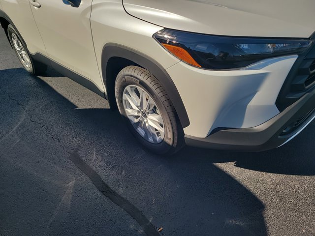 New 2026 Toyota Corolla Cross LE image 4