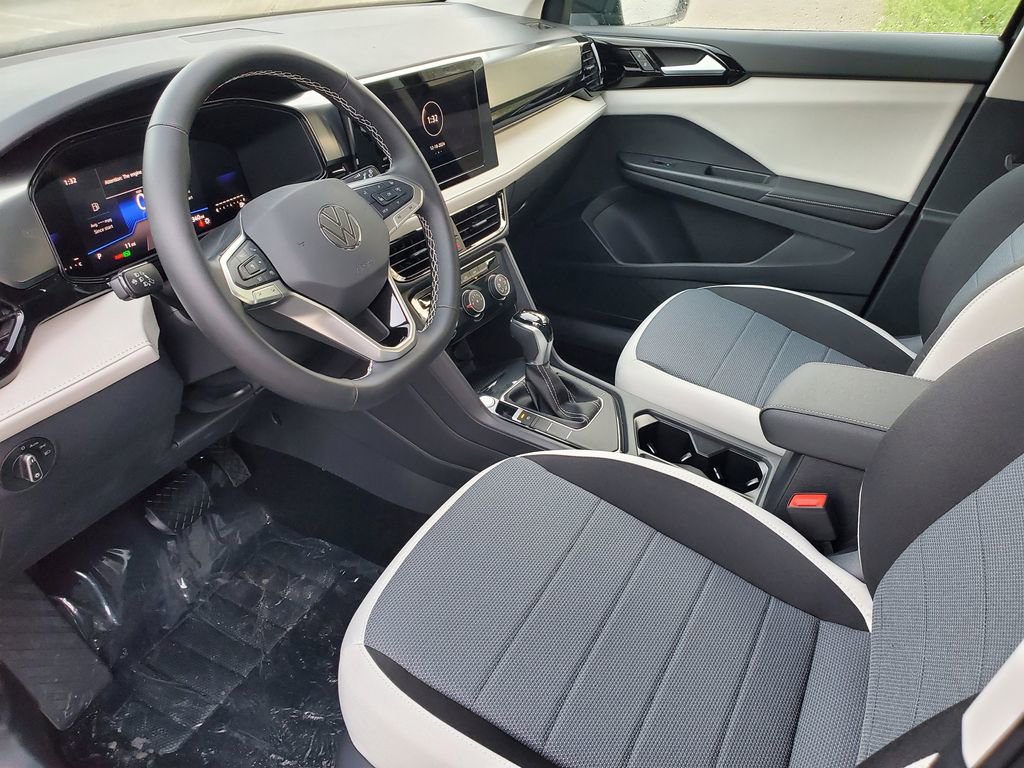 New 2026 Volkswagen Taos S image 7