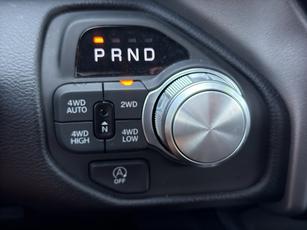 Used 2026 RAM 1500 Laramie AWD/4WD image 23