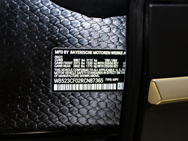 Used 2024 BMW iX xDrive50 w/ Premium Package AWD/4WD image 21