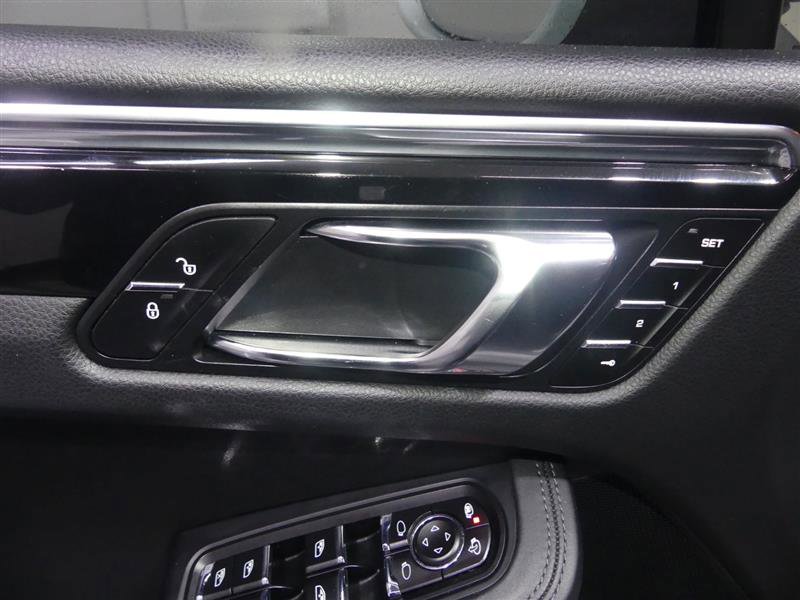 Used 2016 Porsche Macan S AWD/4WD image 20