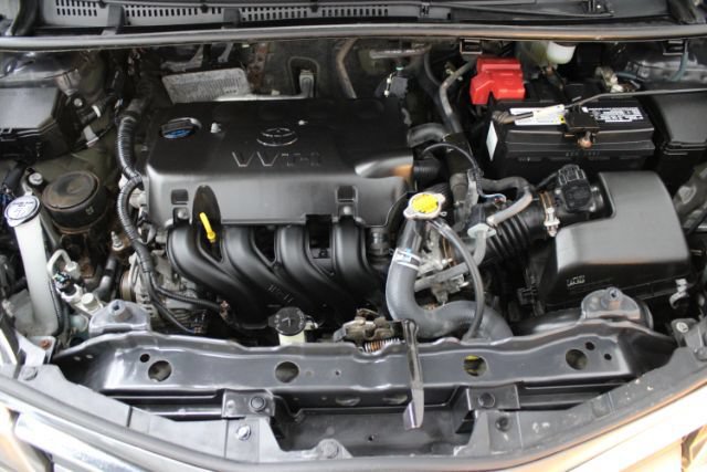 Used 2015 Toyota Yaris LE FWD image 23