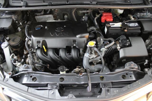Used 2015 Toyota Yaris LE FWD image 23