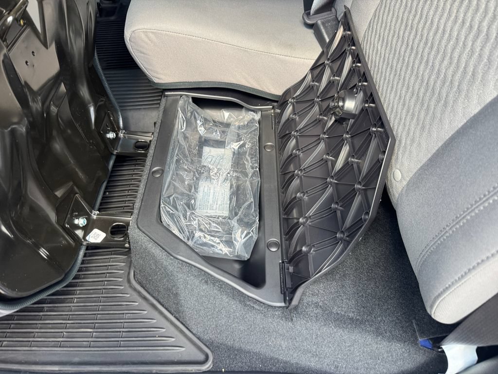 Used 2023 Toyota Tacoma SR5 AWD/4WD image 19