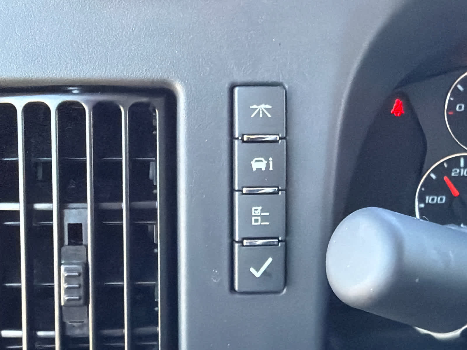 New 2024 Chevrolet Express 3500 w/ Power Convenience Package RWD image 22