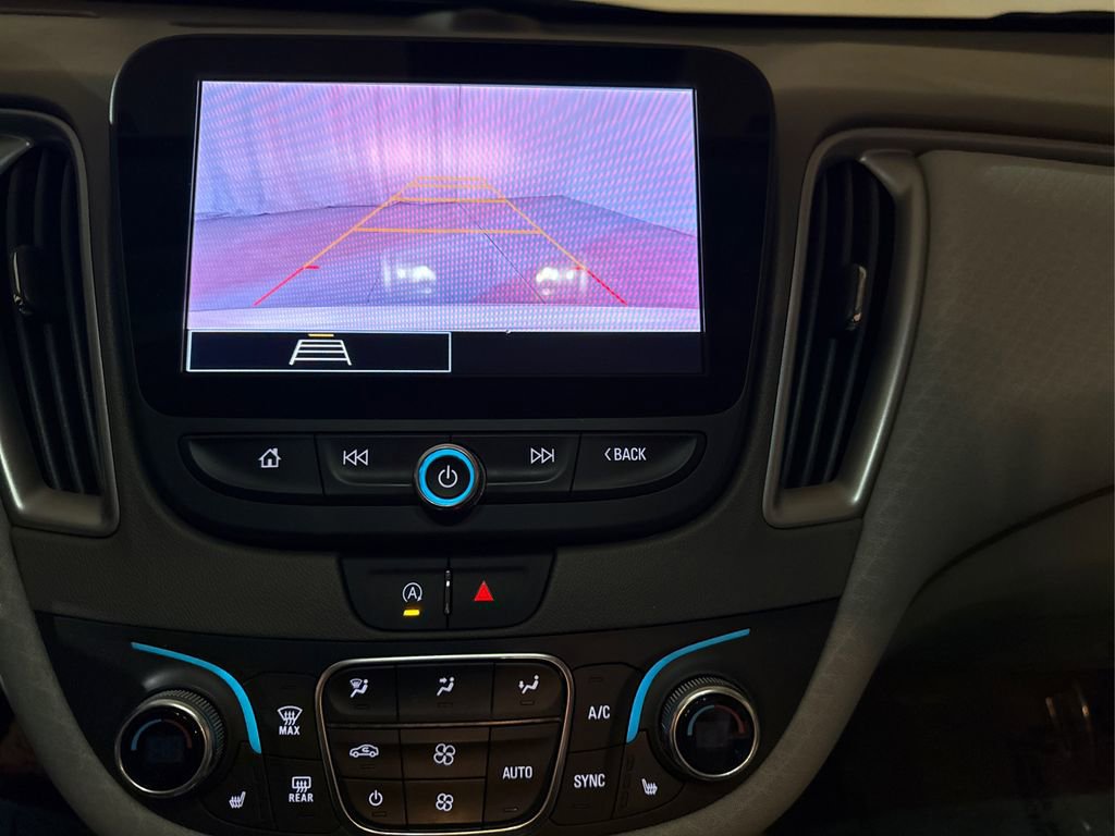 Used 2025 Chevrolet Malibu LT image 40