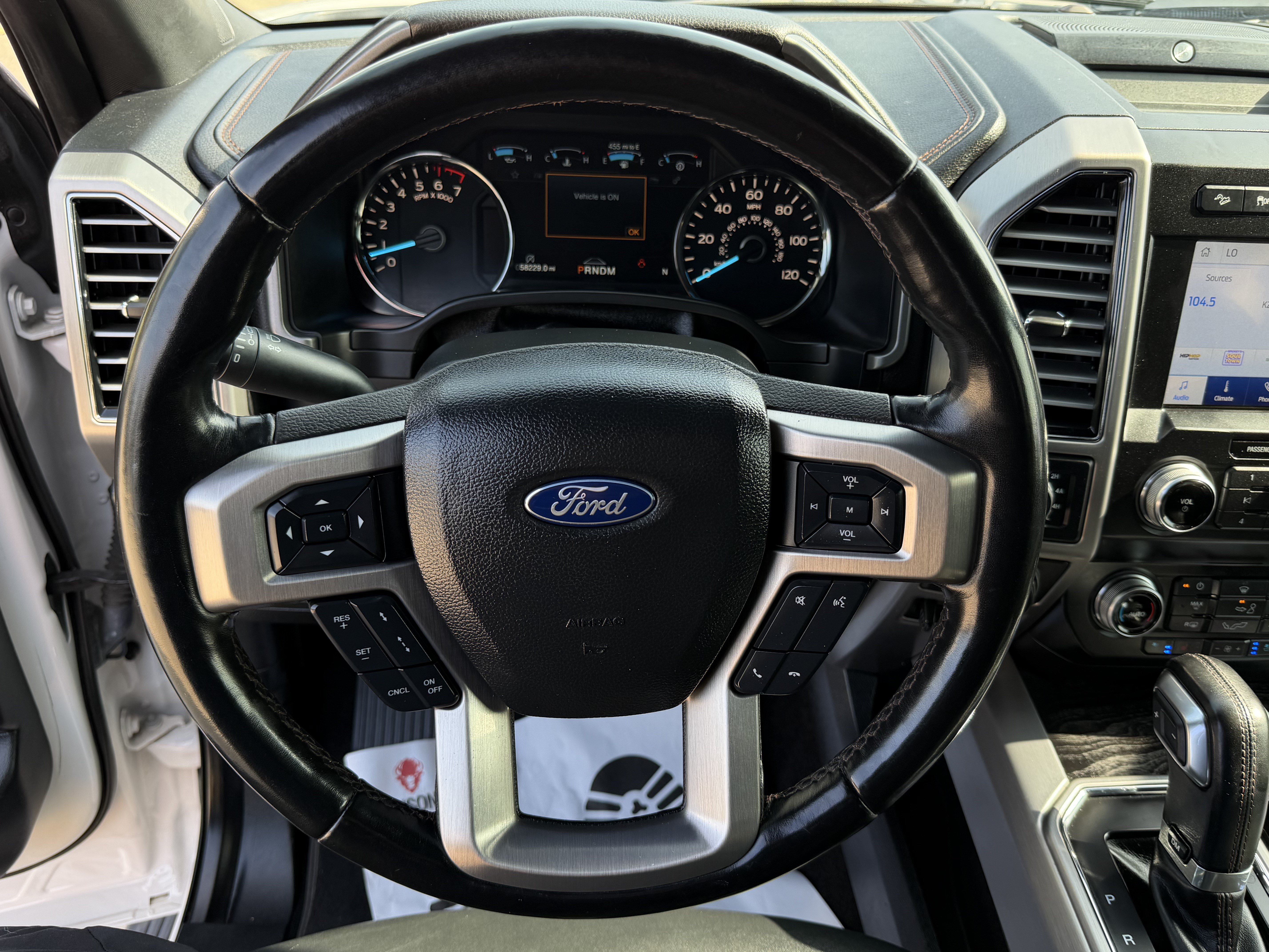 Used 2019 Ford F150 Platinum w/ Equipment Group 701A Luxury AWD/4WD image 19