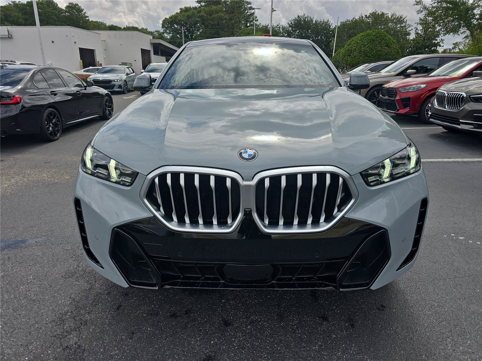Used 2026 BMW X6 xDrive40i AWD/4WD image 7
