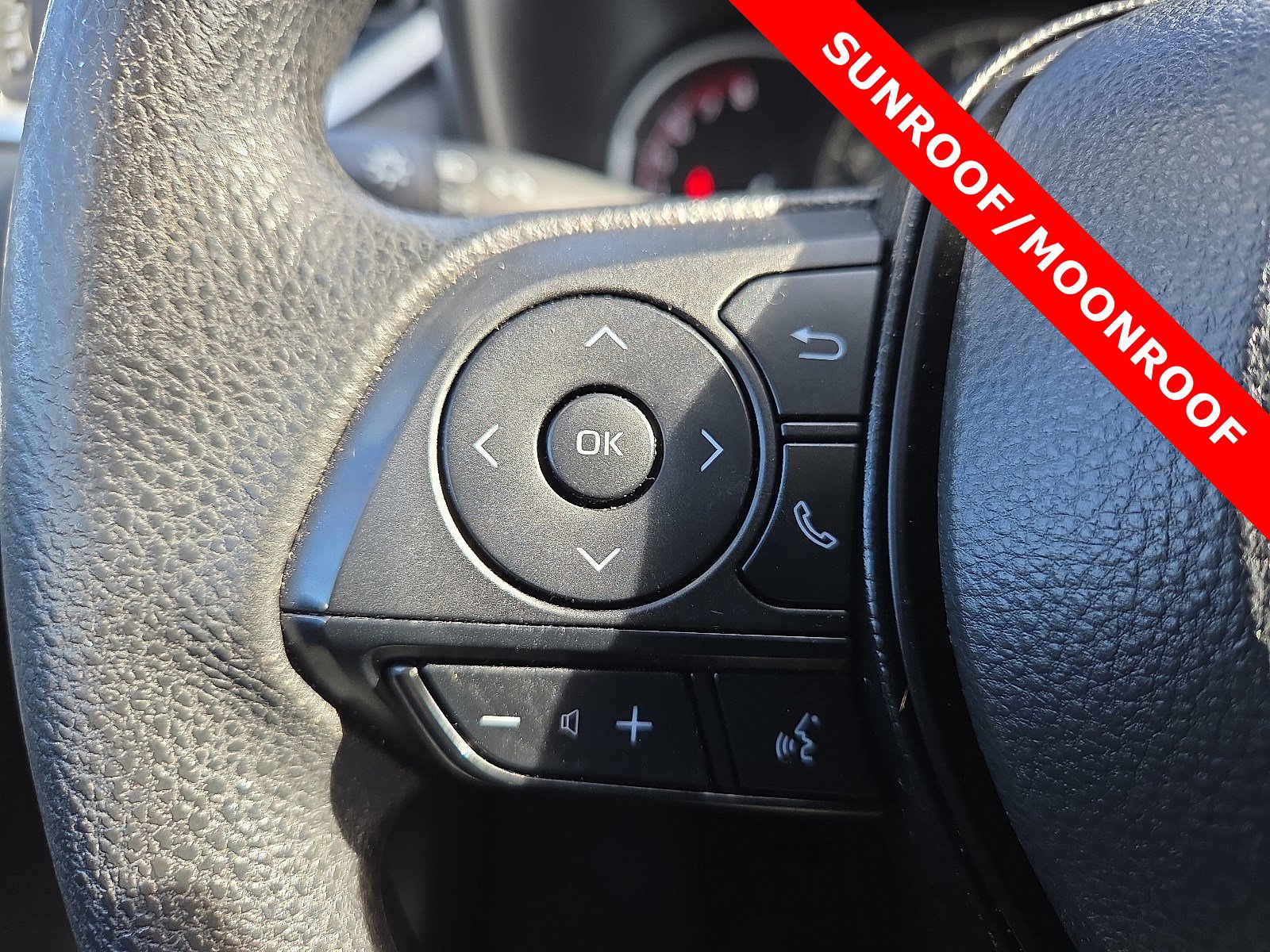 Used 2024 Toyota RAV4 XLE image 19