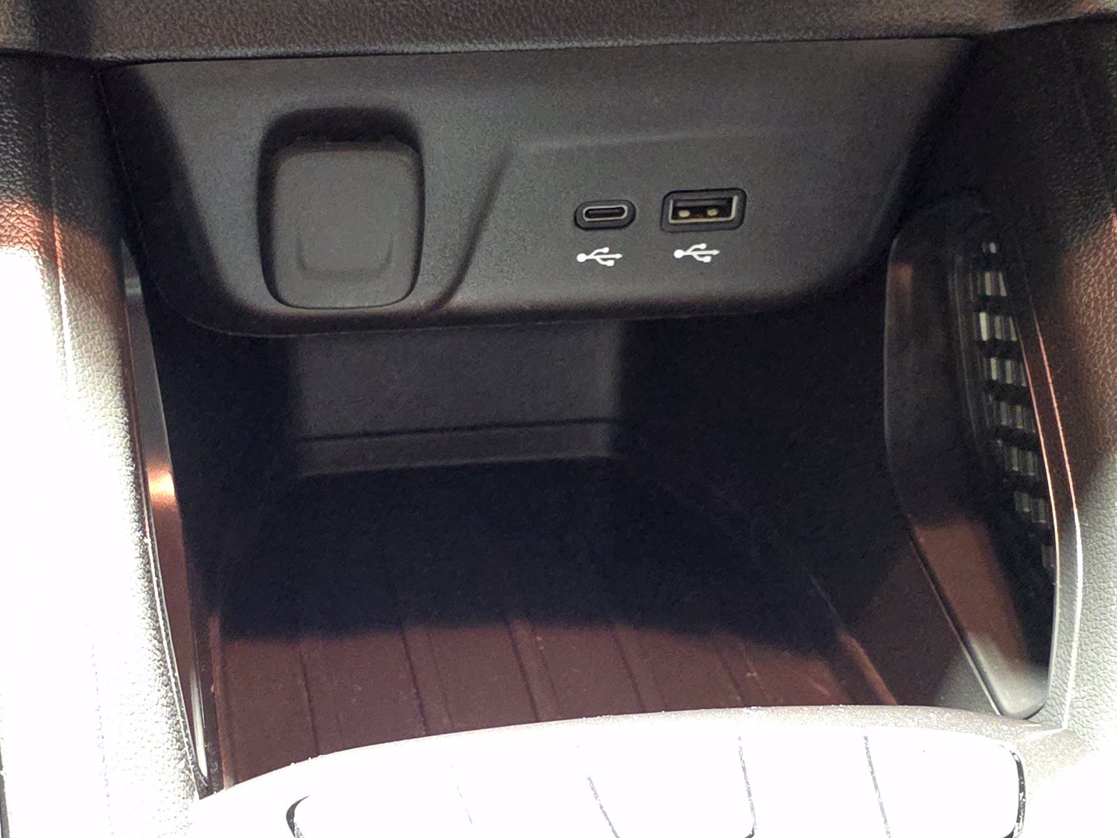 Used 2024 Chevrolet TrailBlazer LT FWD image 28