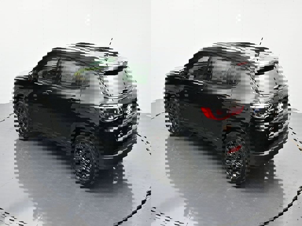 New 2026 Jeep Compass Latitude image 34