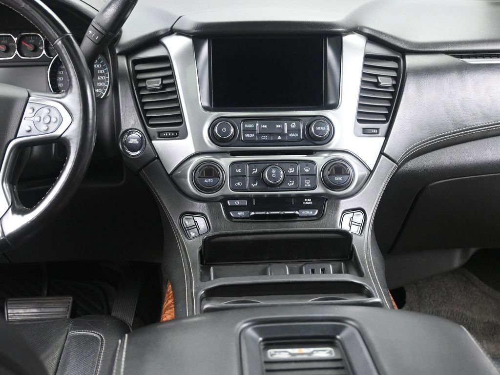 Used 2017 Chevrolet Suburban Premier image 27