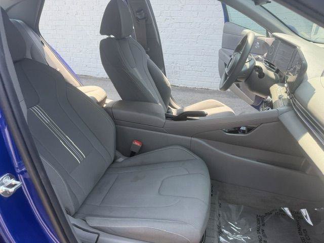 Used 2024 Hyundai Elantra SEL FWD image 10