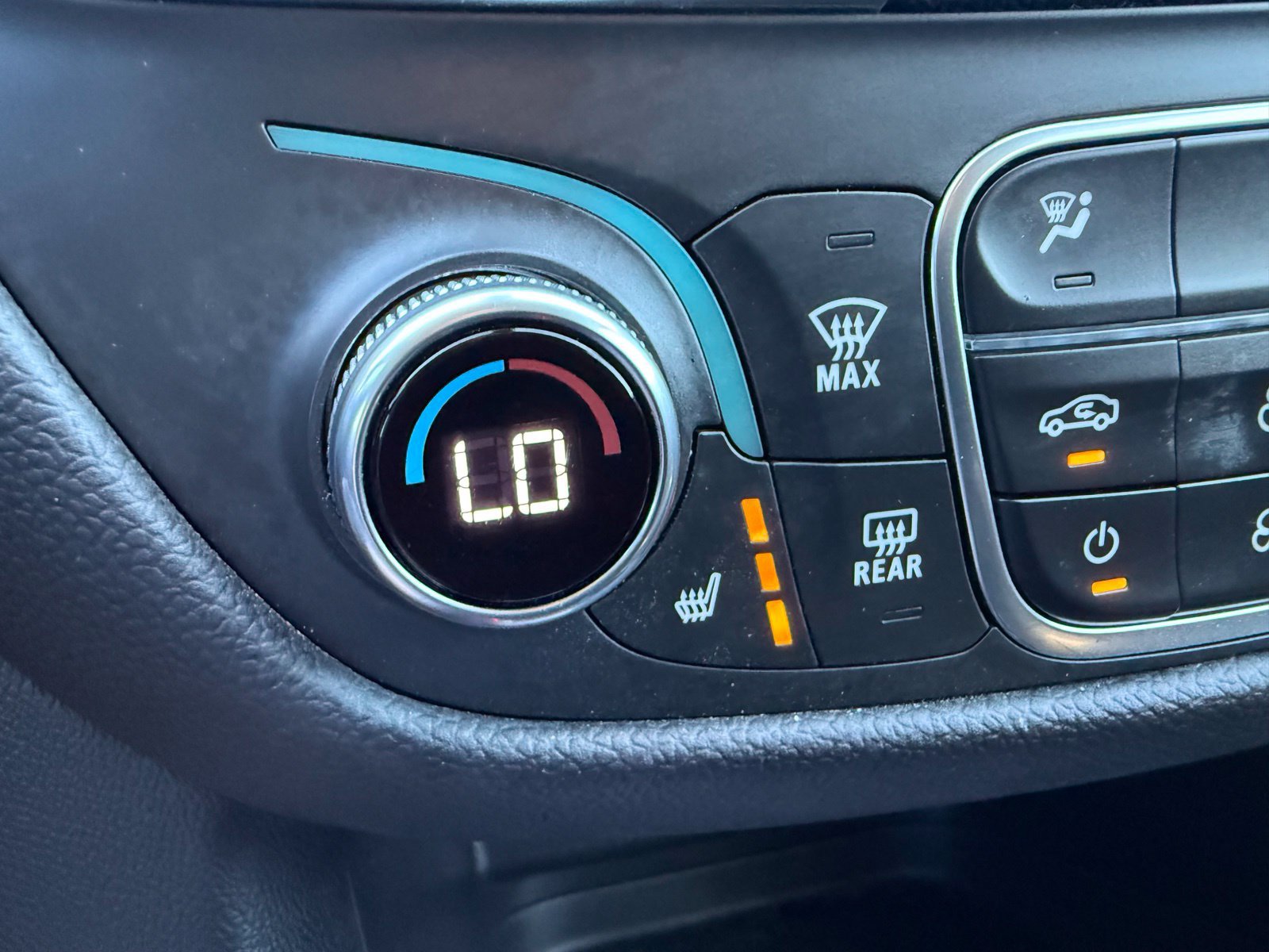 Certified 2024 Chevrolet Equinox LT FWD image 26