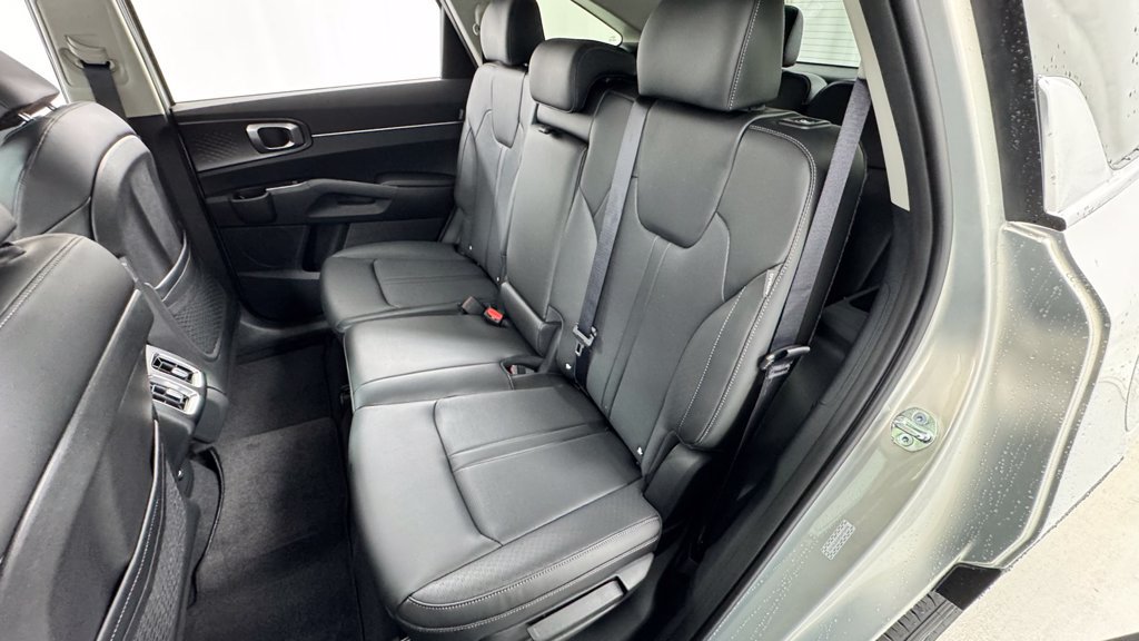 New 2026 Kia Sorento S AWD/4WD image 12