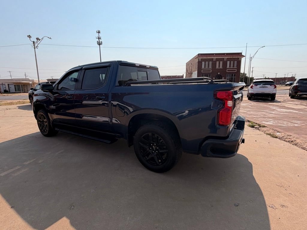 Used 2022 Chevrolet Silverado 1500 RST AWD/4WD image 3