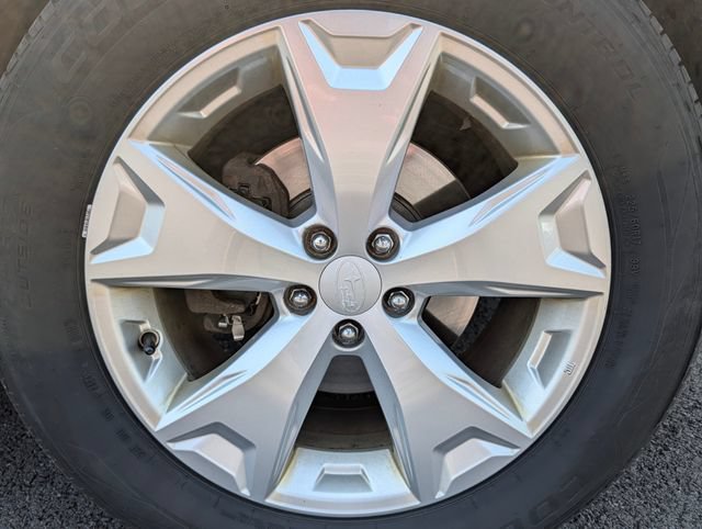 Used 2014 Subaru Forester 2.5i Limited AWD/4WD image 9
