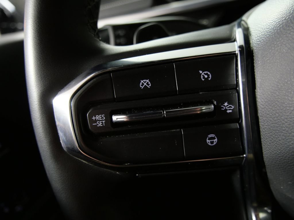Used 2024 GMC Sierra EV Denali AWD/4WD image 22