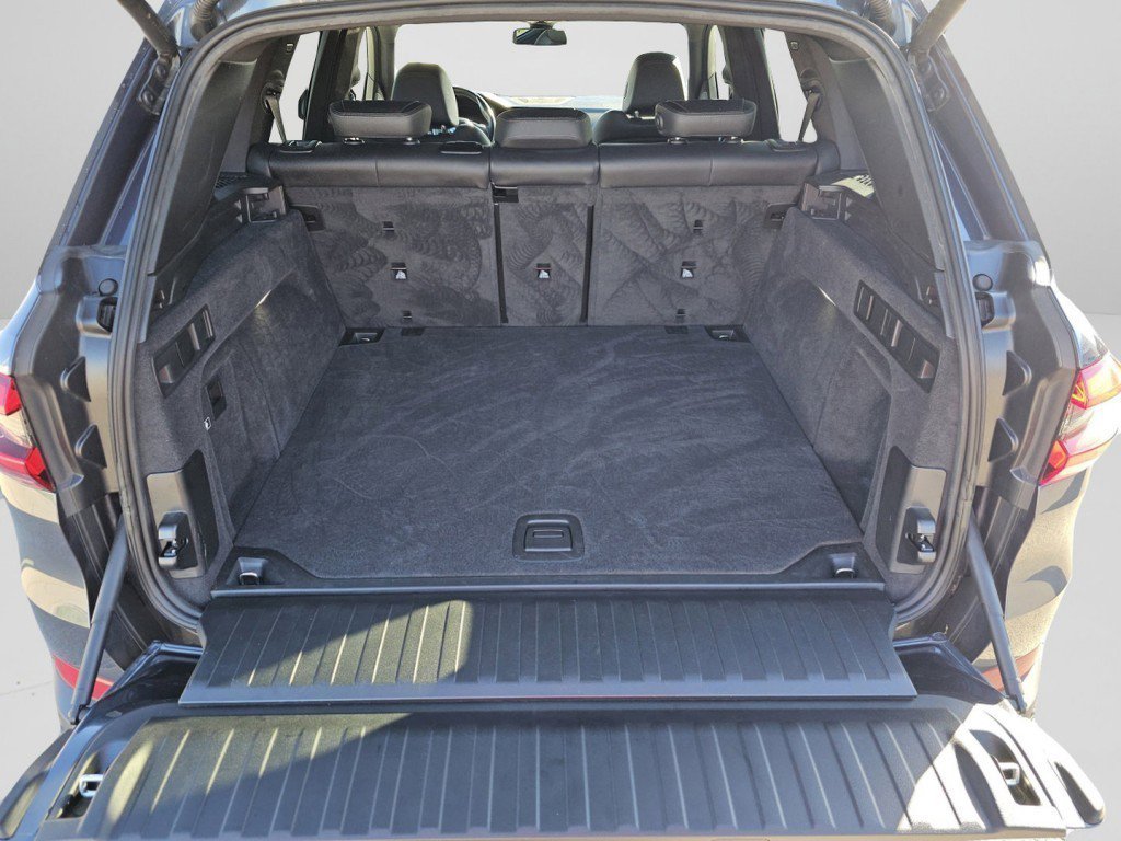 Used 2019 BMW X5 xDrive40i w/ Premium Package image 26