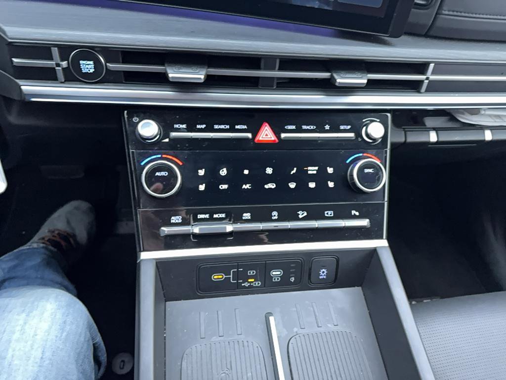 New 2024 Hyundai Santa Fe Limited image 11