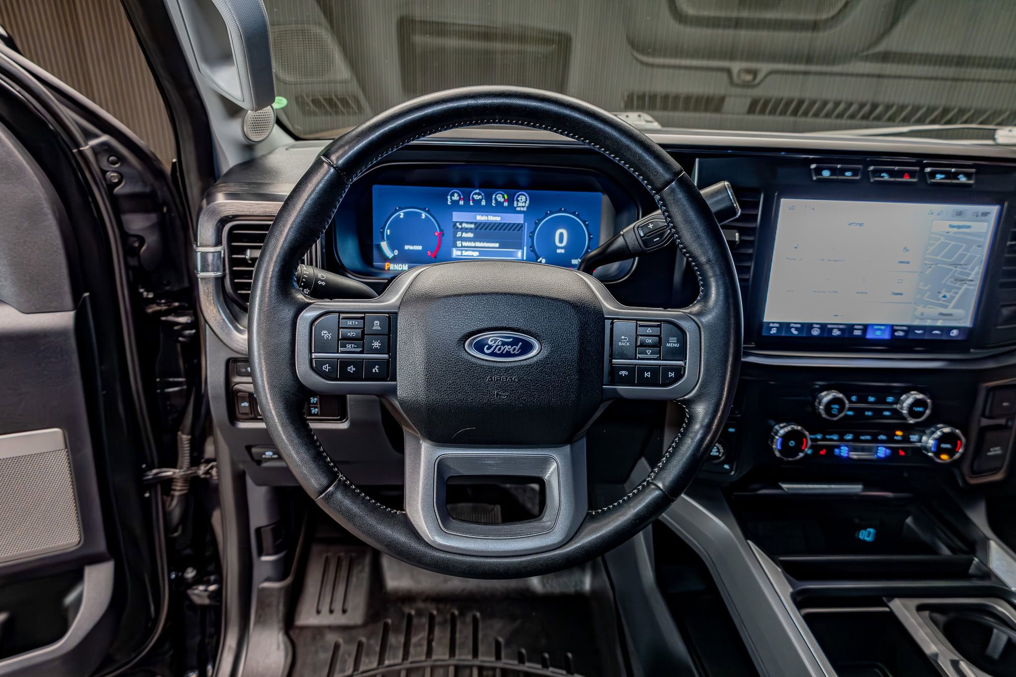 Used 2024 Ford F250 Lariat w/ Lariat Ultimate Package AWD/4WD image 16